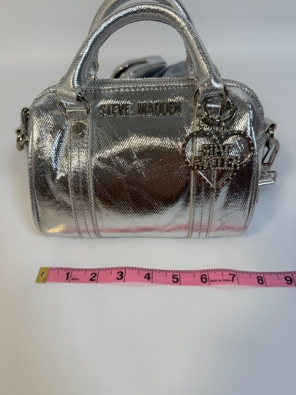 NWT Steve Madden Metallic Silver Heart Charm Shoulder Strap Handles - Picture 9 of 11